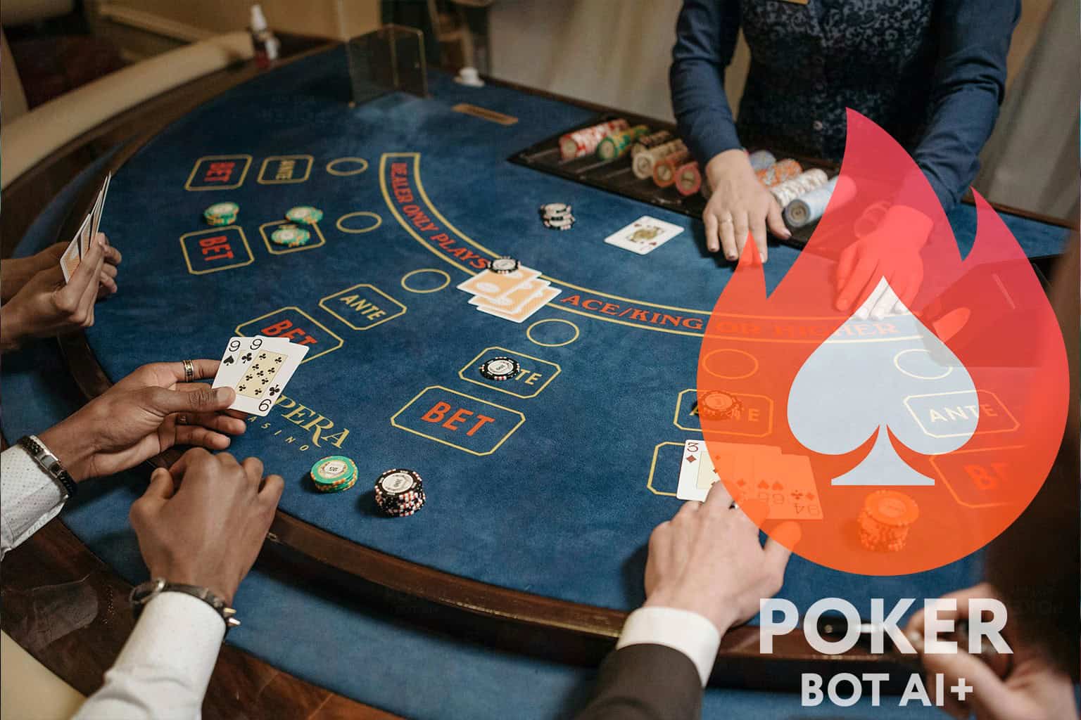 Jugadores en una mesa de póker con cartas y fichas, demostrando la aplicación real de un bot de póker con IA.